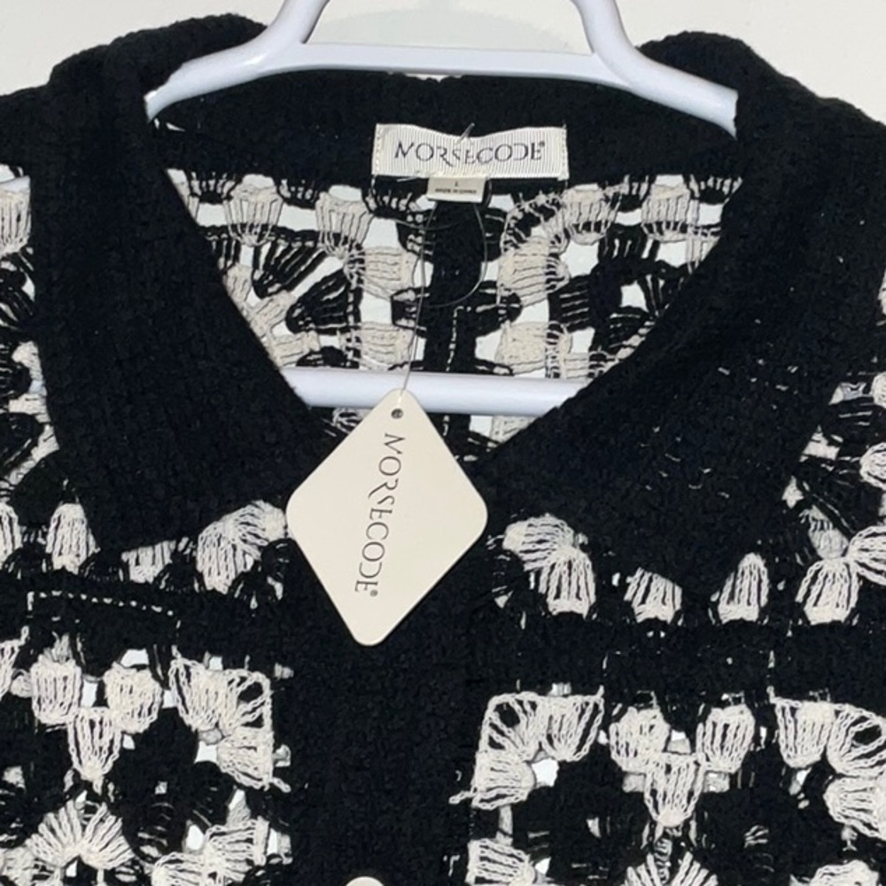 MORSECODE CROCHET OPEN KNIT BLACK IVORY ROSETTES BUTTON FRONT SHIRT M NWT